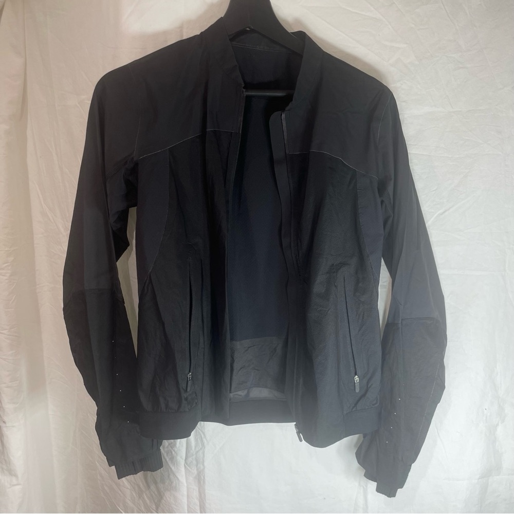 lululemon athletica on run Black Utility Jacket - Picture 9 of 9
